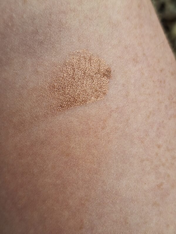 Rich and Deeply Peach Eyeshadow