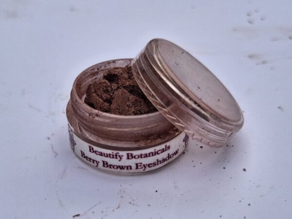 20251120_130543 Berry Brown Eyeshadow