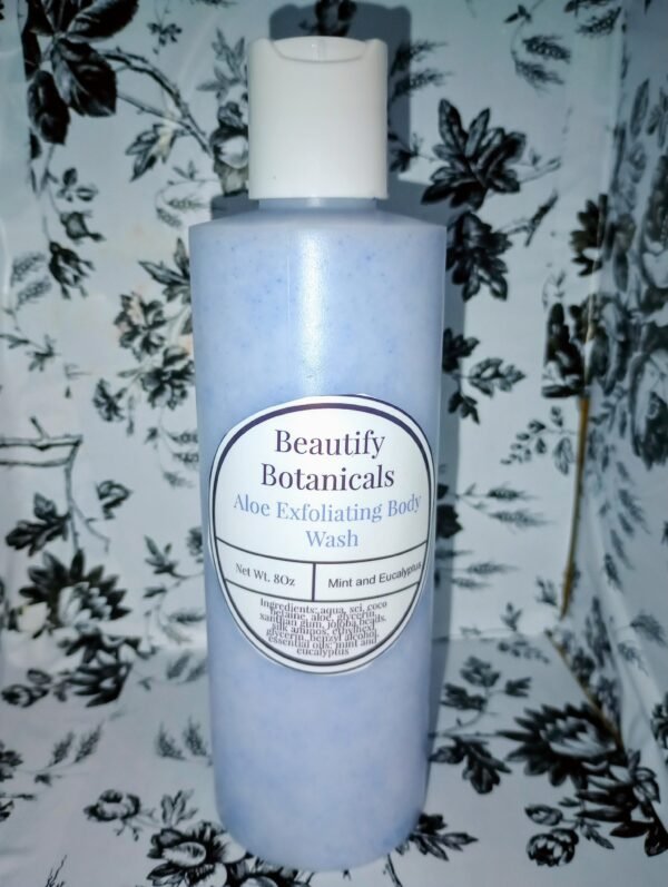 8oz Aloe Exfoliating Body Wash in Mint and Eucalyptus