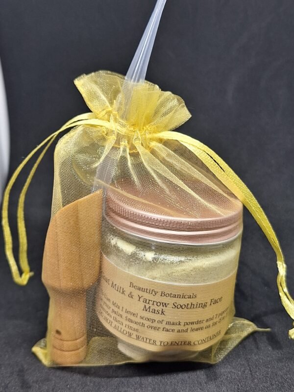 Goat Milk & Yarrow Soothing Face Mask 2oz